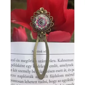   Kádár Krisztina: Kézműves fém könyvjelző - Kerek foglaltban, mandala motívumokkal
