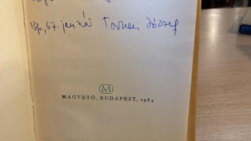 Tornai József: Jársz és kiáltasz (dedikált, antikvár)