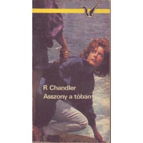Raymond Chandler: Asszony a tóban (antikvár)