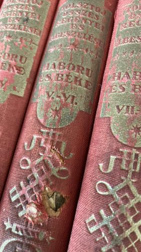 26 kötet a Tolsztoj összes regényei és elbeszélései sorozatból (nem teljes sorozat) (antikvár)